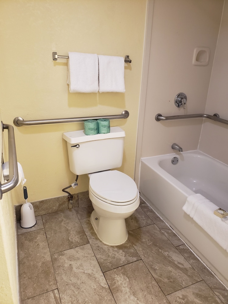 Affordable Suites of America Grand Rapids - photo 27