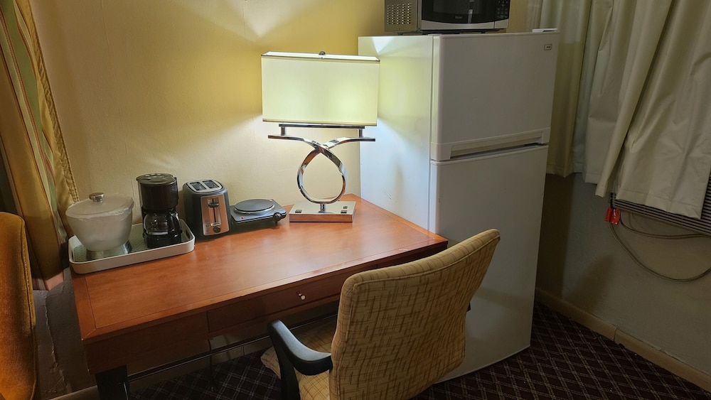 Presque Isle Motel - photo 10