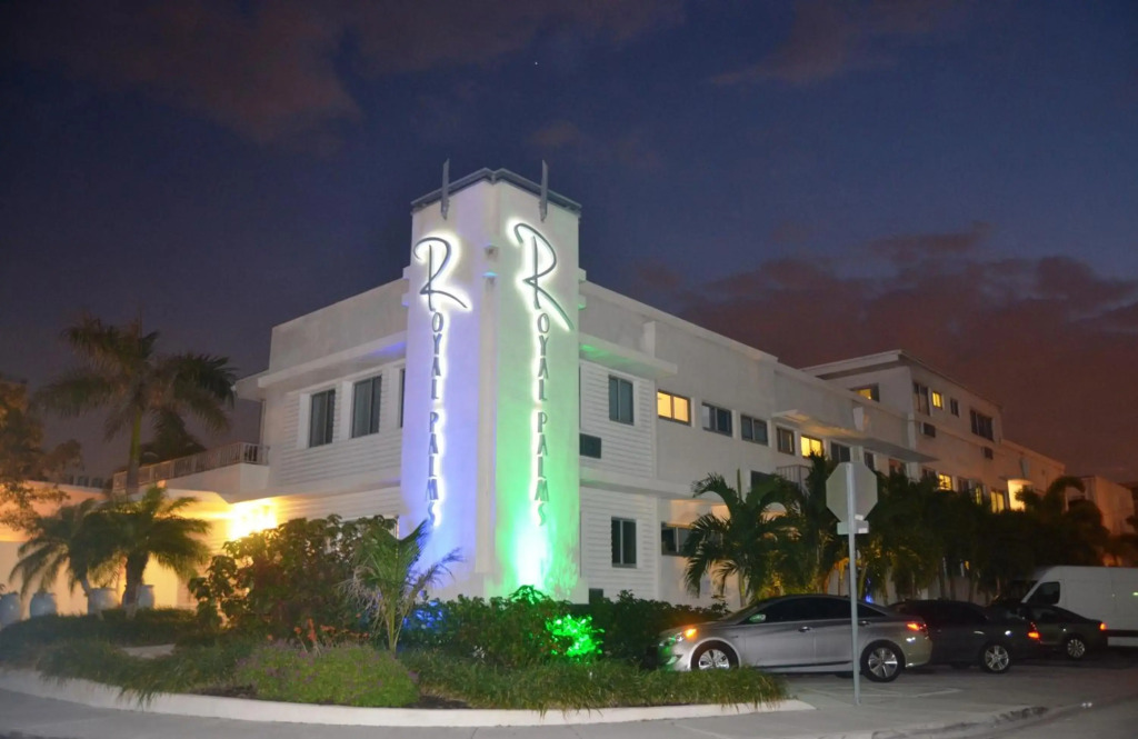 Bayview Crown - carbon neutral hotel in Fort Lauderdale