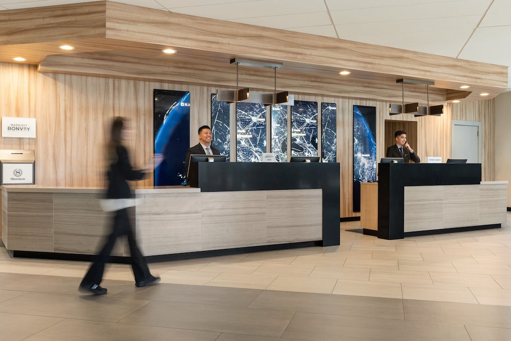 Sheraton Suites Chicago O'Hare - photo 18