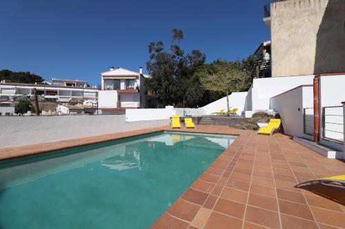 Cadaqués Masnou Apartaments — 4-Star Luxury Hotel in Cadaques, Spain