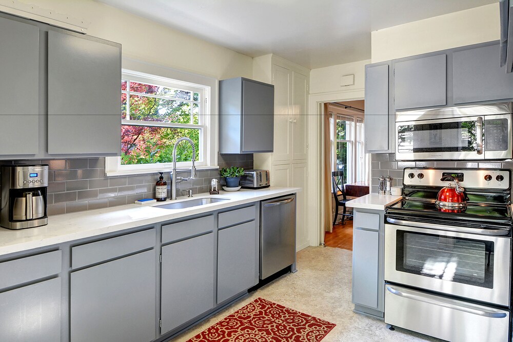 Lakefront Craftsman - photo 7