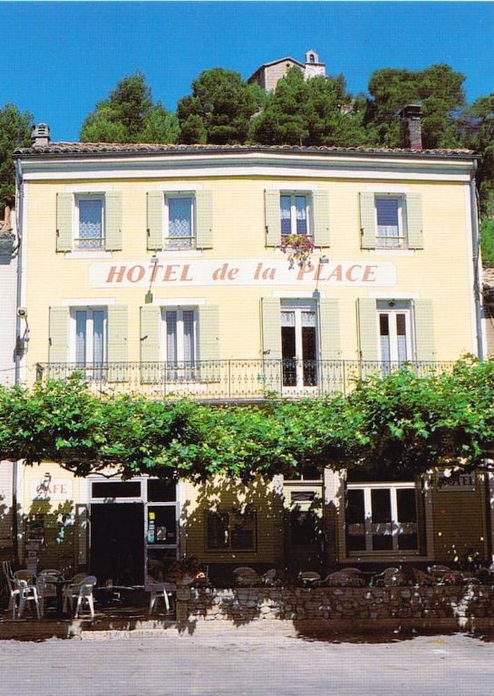 Hv tel De La Place - last minute hotel in Mezel