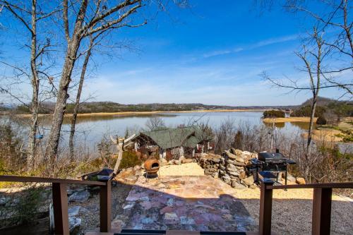 The Lookout Lake View Hot Tub and Grill - photo 55