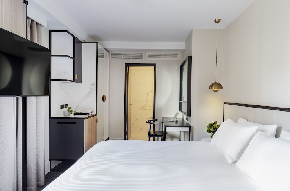Brady Hotels Jones Lane — 4-Star Luxury Hotel in Melbourne, Australia