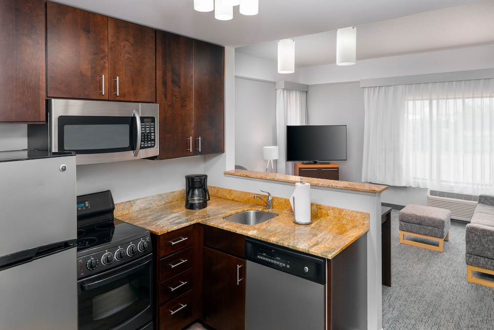 TownePlace Suites Buffalo Airport - photo 14