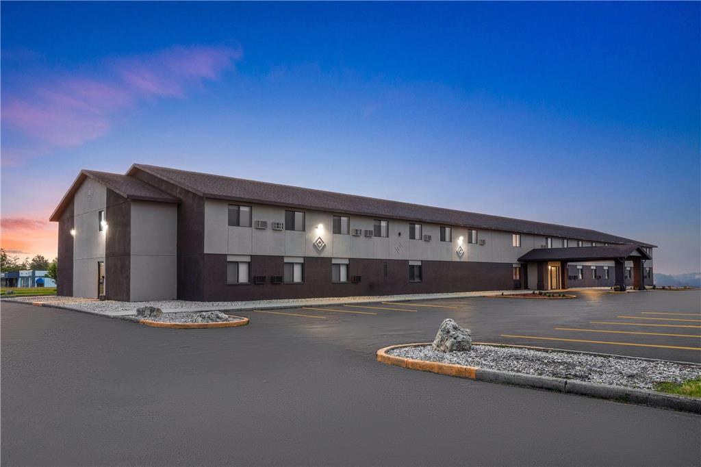 Baymont by Wyndham Oshkosh Airport - photo 6