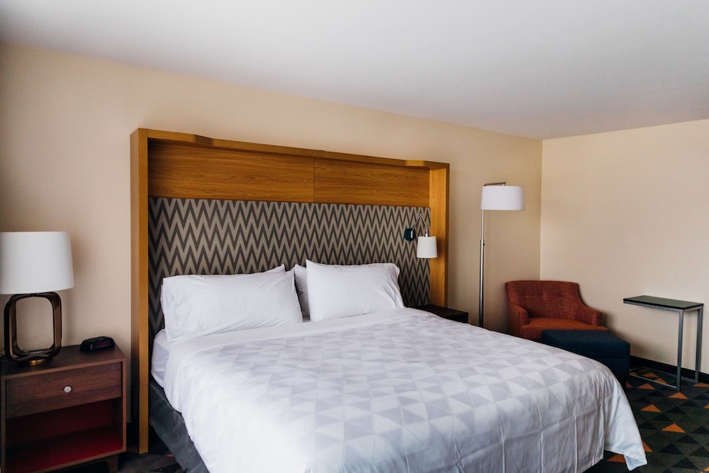 Holiday Inn Phoenix Mesa Chandler by IHG - photo 10