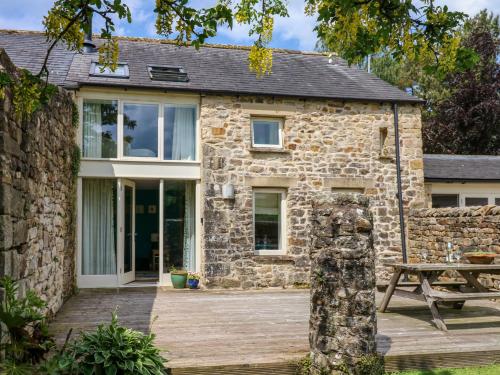 Old Crow Trees Barn - carbon neutral hotel in Melling