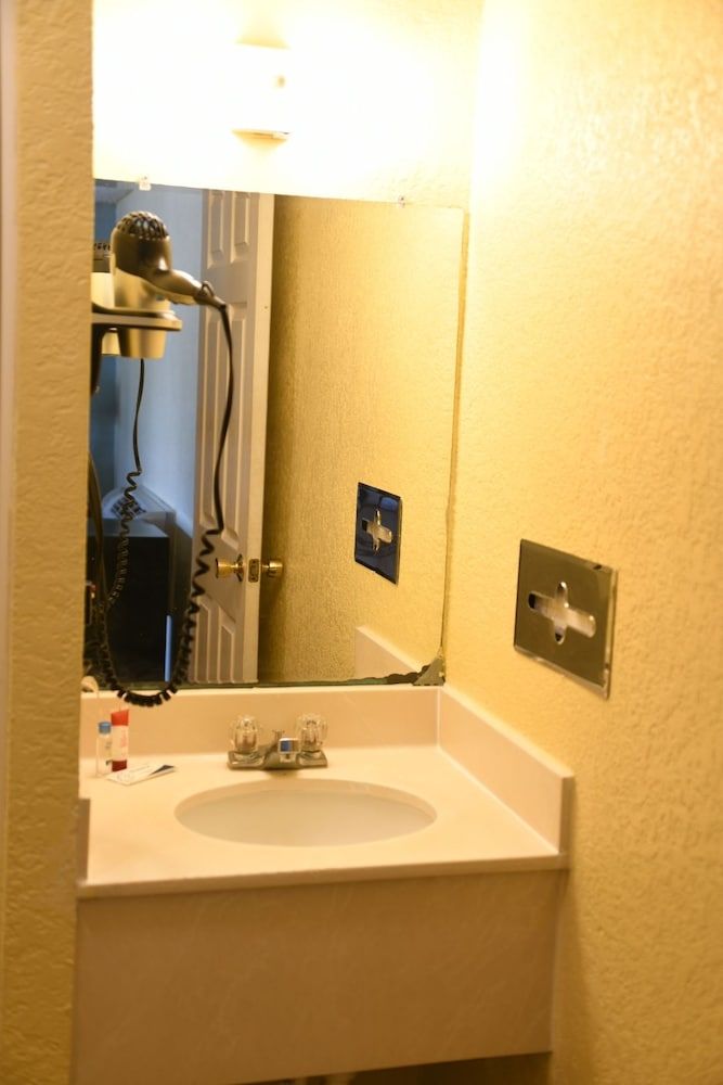 Super 8 Weymouth Boston Area - photo 15