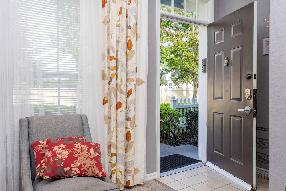 Stunning 3Bd Close to Disney @ Venetian Bay 105 - photo 7
