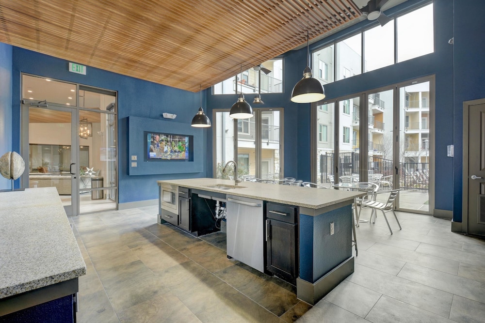 Locale Eastside - photo 29