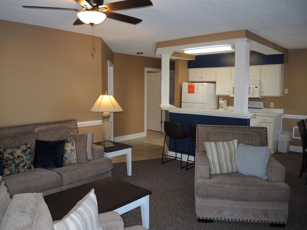 Lake View Golf Resort Villa 1301 Close to Beach in Calabash by Redawning - photo 12