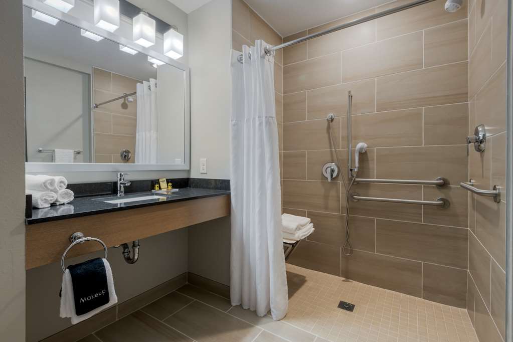 Best Western Plus Rumford Falls - photo 24