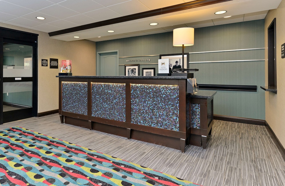 Hampton Inn Iowa City University Area - photo 3