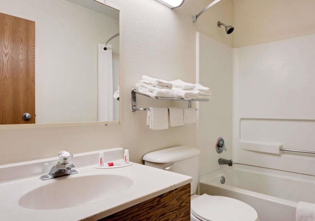 Super 8 by Wyndham Martinsburg - photo 10