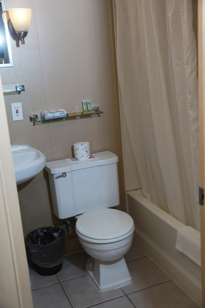 The Winter Inn - photo 29