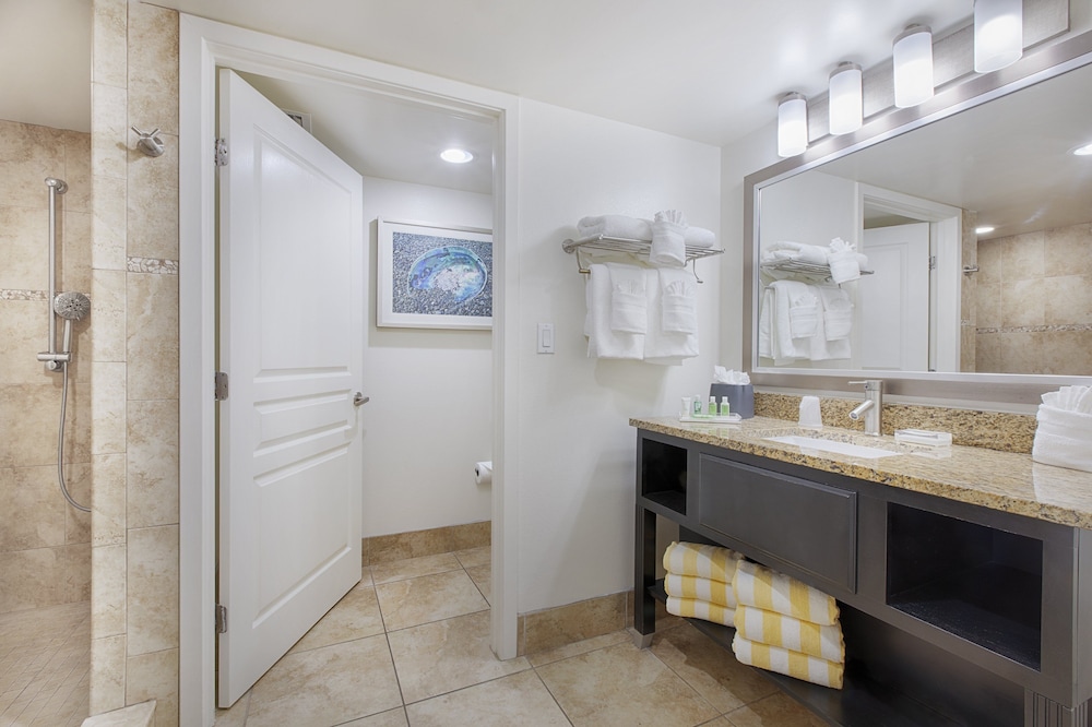 Holiday Inn Resort Daytona Beach Oceanfront by IHG - photo 18