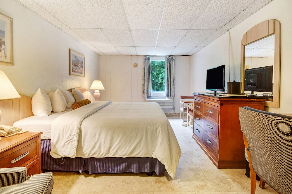 Key Largo Inn - photo 4