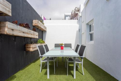 Stylish 2 bedroom house in Excellent Position