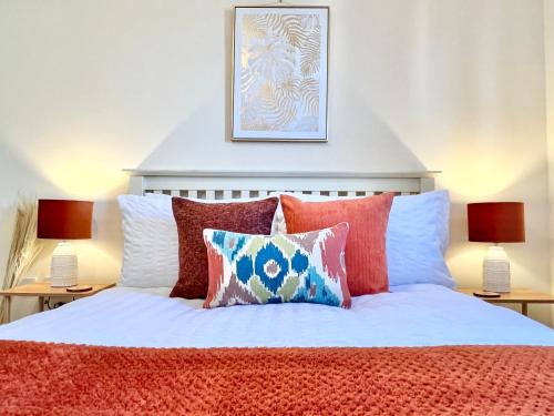 Perfect for long stays Families & Contractors — 4-Star Luxury Hotel in Hatfield, United Kingdom