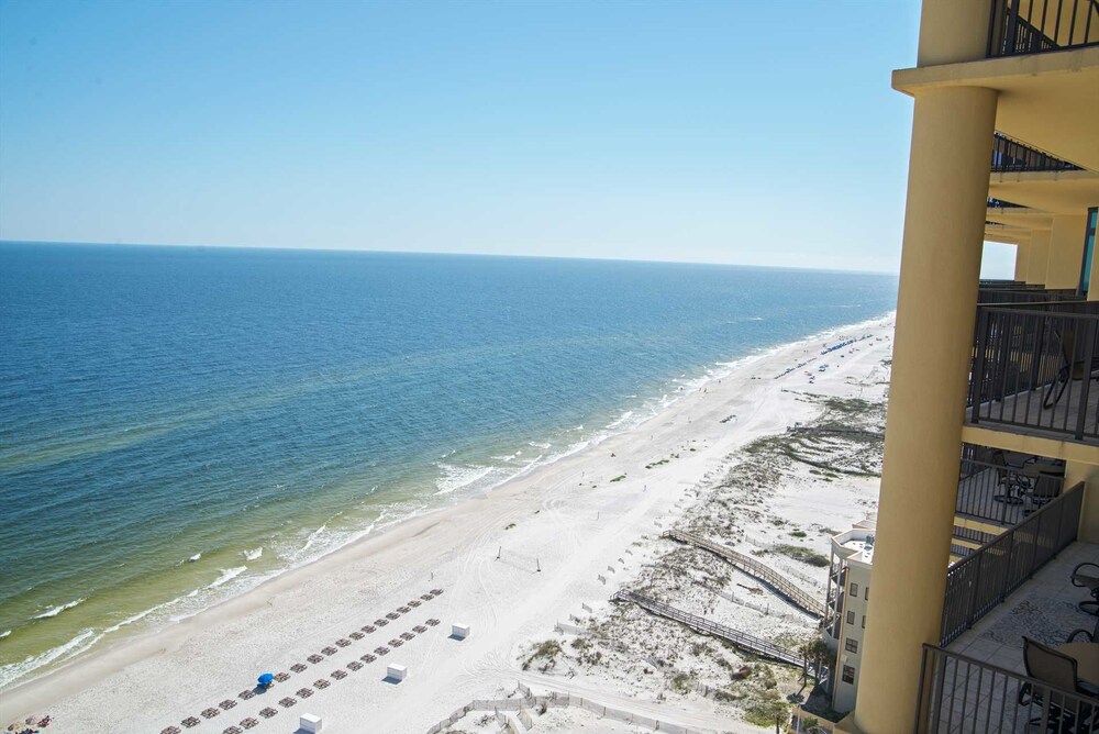 Phoenix West II 1808 3 Bedrooms 4 Bathrooms Condo — 4-Star Luxury Hotel in Orange Beach, United States