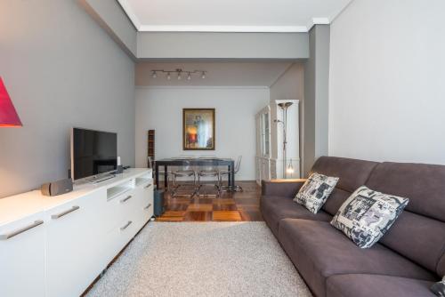 Ibarrola Apartment by People Rentals — 4-Star Luxury Hotel in Bilbao, Spain