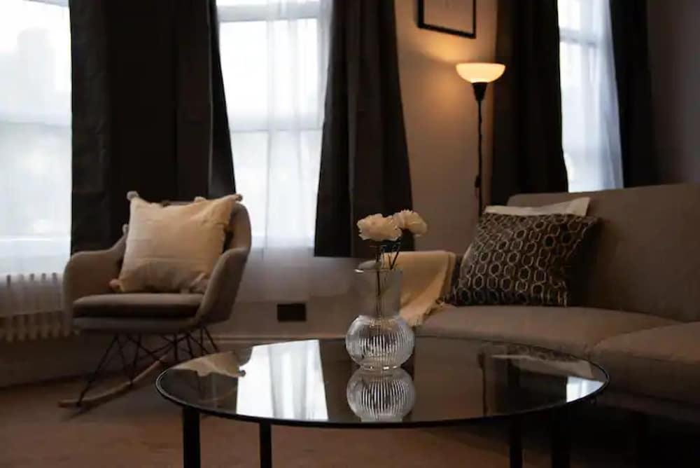 Charming 3 bed Apartment in London — 4-Star Luxury Hotel in London, United Kingdom