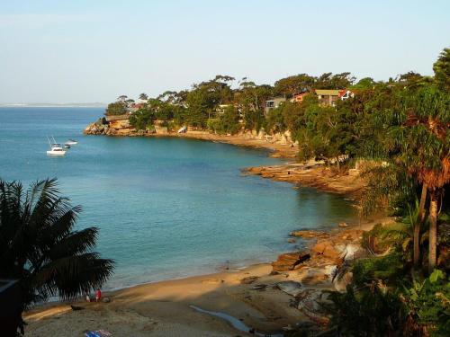 Sensational Ocean Views In Maianbar — hotel in Bundeena