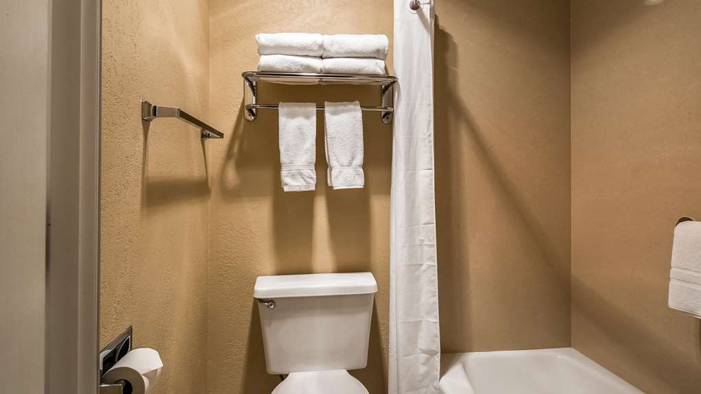 Best Western Salbasgeon Inn & Suites Of Reedsport - photo 39