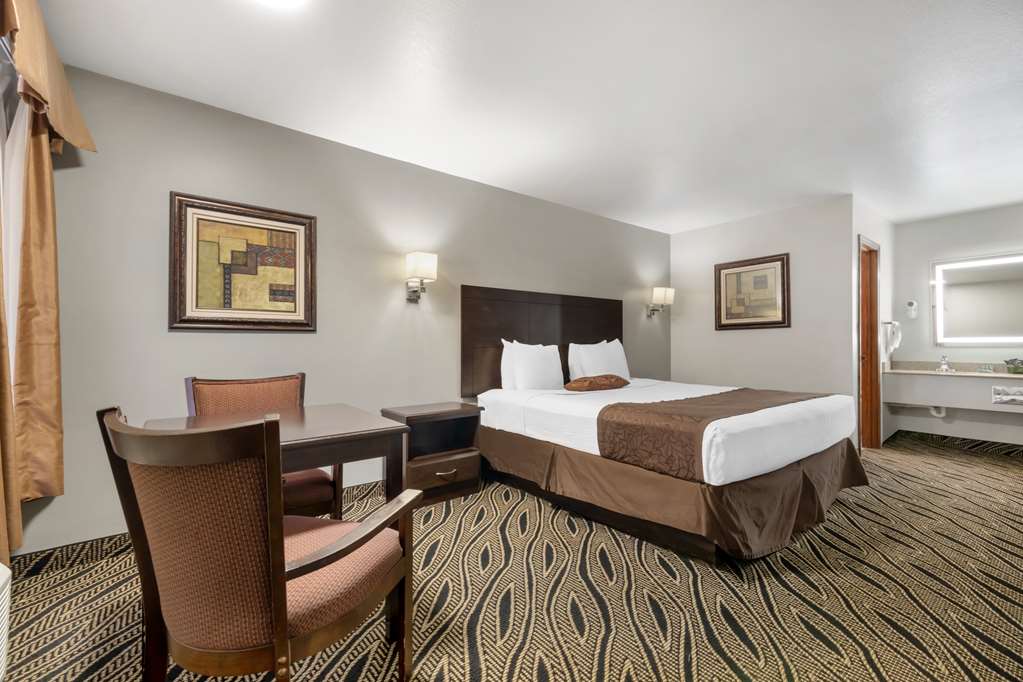 Best Western Red Carpet Inn - photo 34
