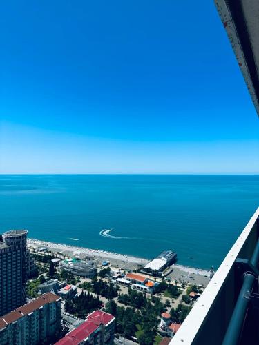 Special Sea View Aparthotel In Orbi City