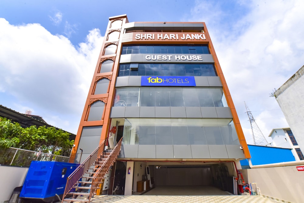 Fabhotel Elite in Dehra Dun, India