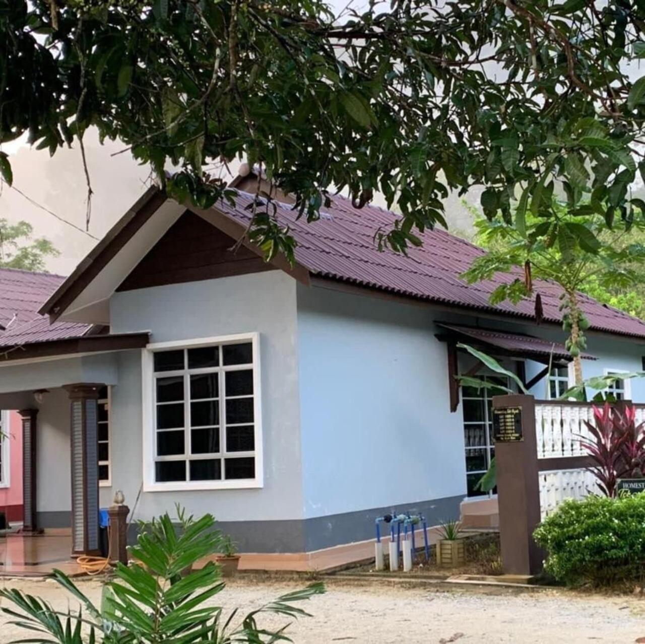 Homestay Tok Ayah 2 — 4-Star Luxury Hotel in Jertih, Malaysia