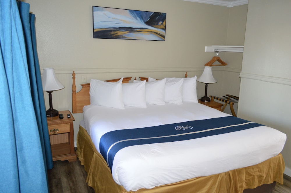 Travelodge by Wyndham Fort Bragg - photo 23