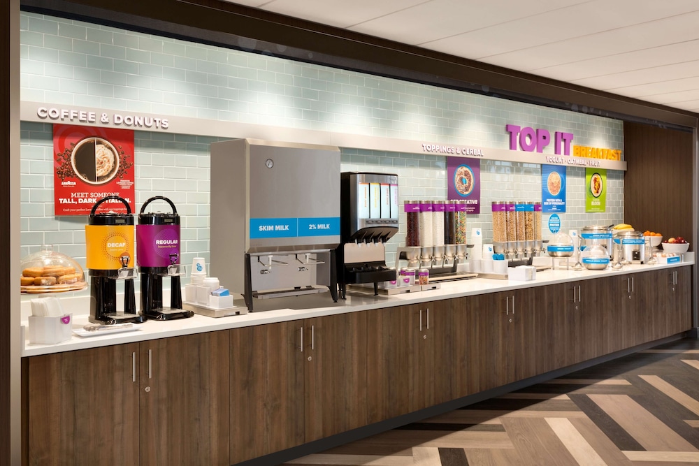 Tru by Hilton York - photo 36
