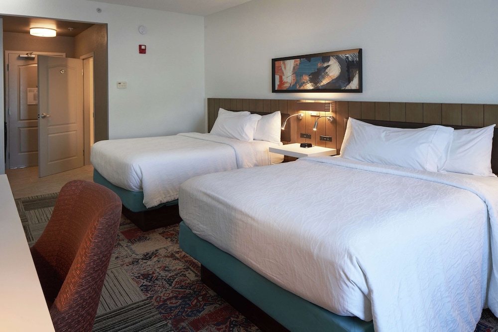 Hilton Garden Inn Evansville - photo 22