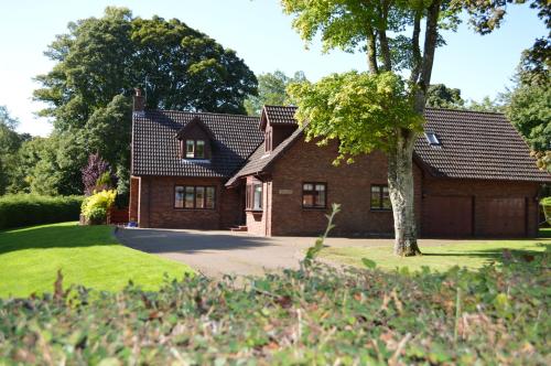 Auburn Cottage — 4-Star Luxury Hotel in Arbroath, United Kingdom