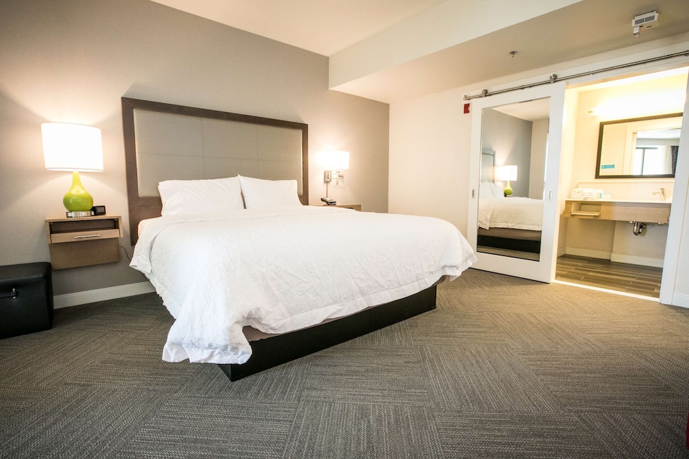 Hampton Inn & Suites Tempe Phoenix Airport AZ - photo 27