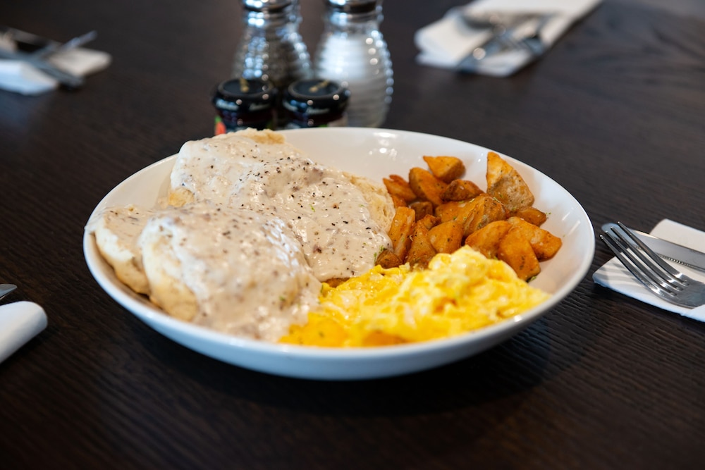 Four Points by Sheraton Kansas City Olathe - photo 26