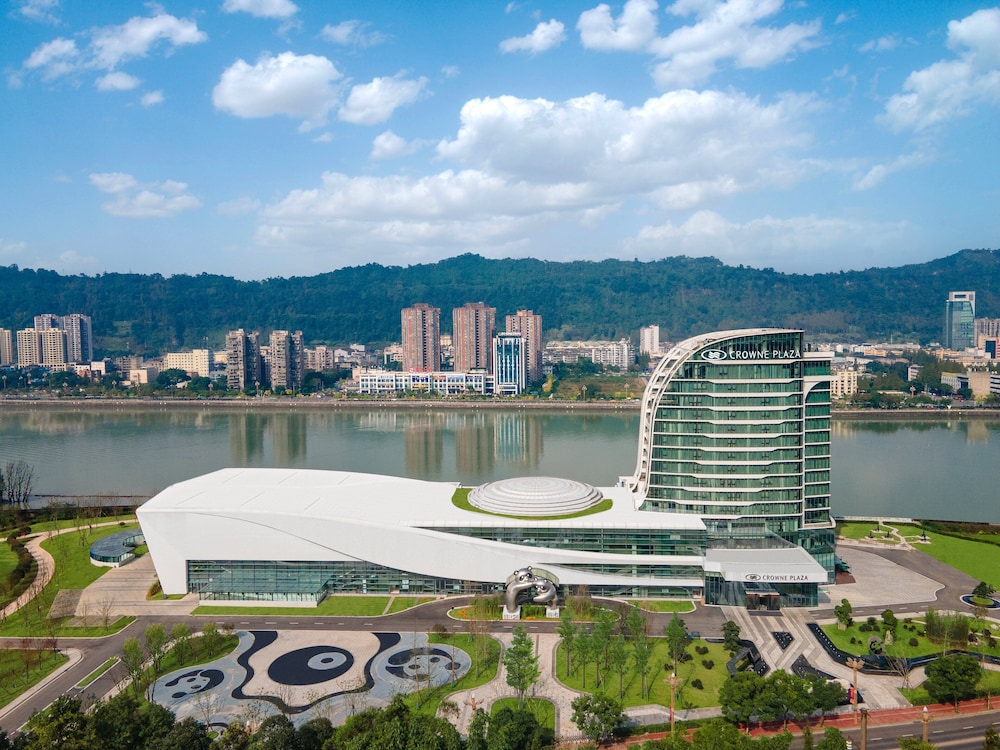 Crowne Plaza Ya an by IHG in Yucheng, People's Republic of China