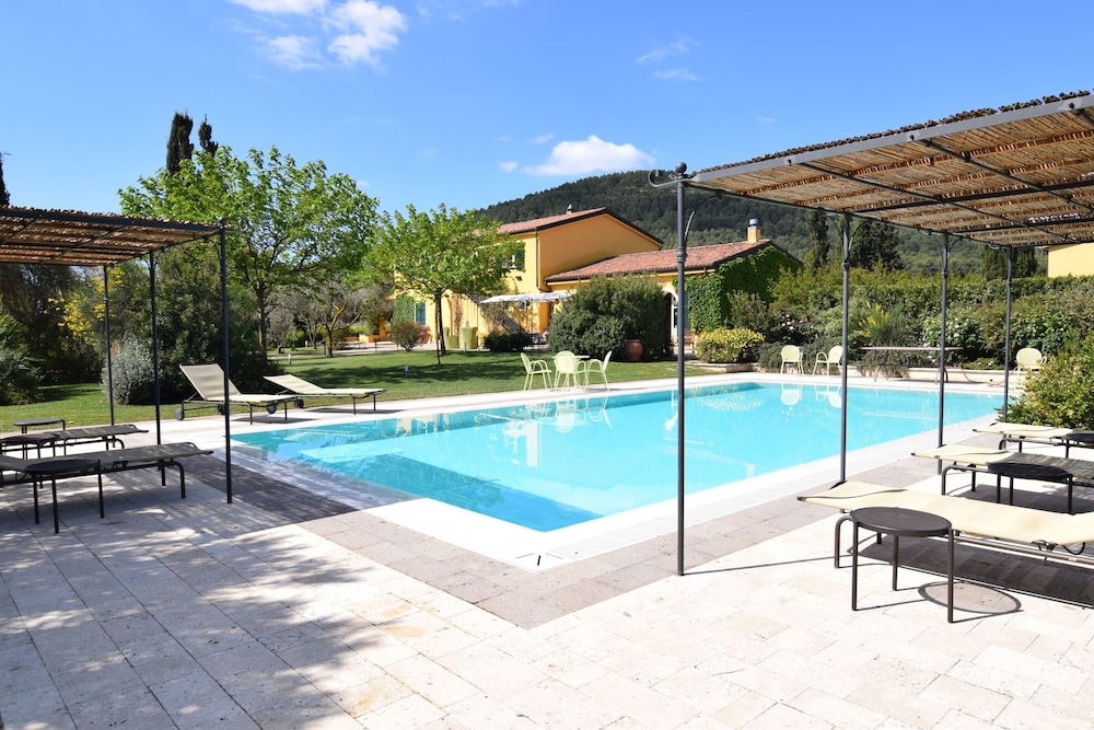 Wine Resort Ledà d'Ittiri — 4-Star Luxury Hotel in Alghero, Italy