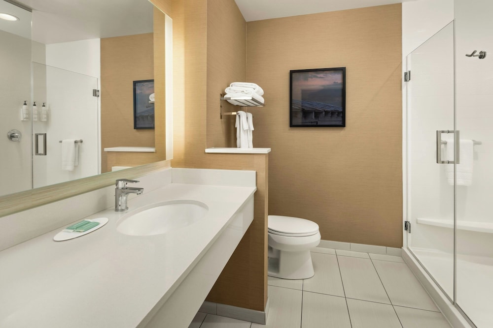 Fairfield Inn & Suites by Marriott La Crosse Downtown - photo 11