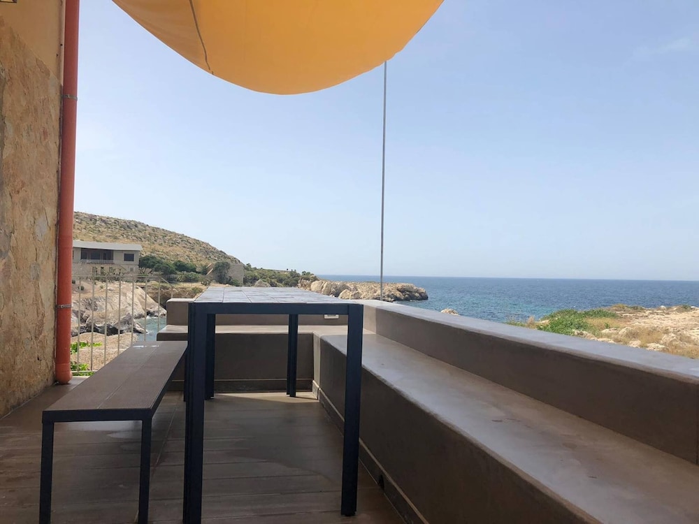 Sun Kissed — 4-Star Luxury Hotel in Tonnara Di Bonagia, Italy