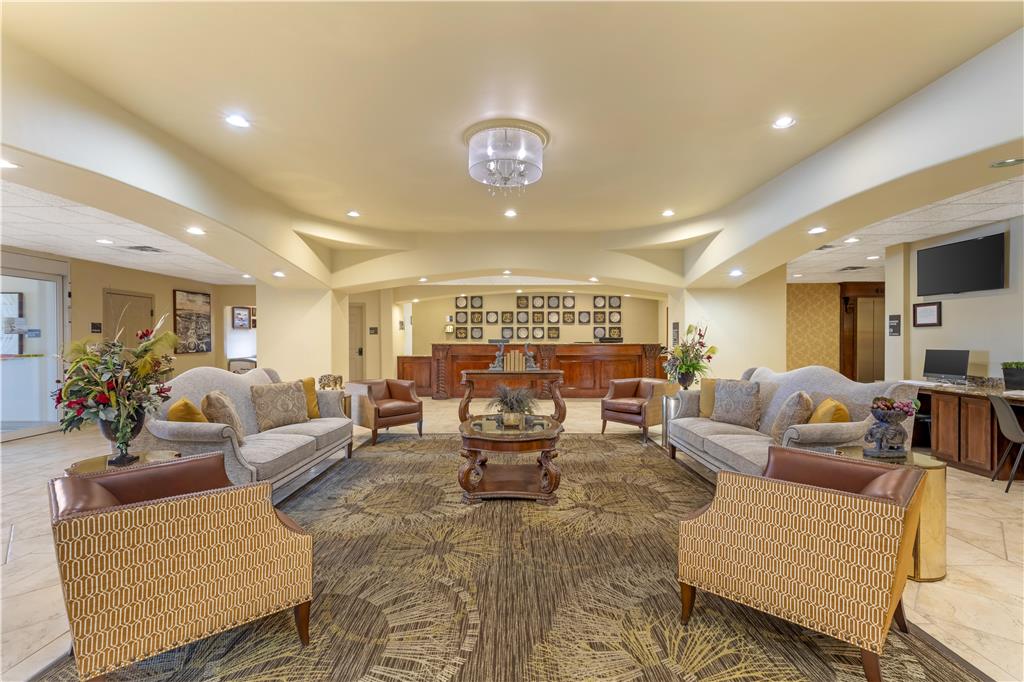 Best Western Plus Monica Royale Inn & Suites - photo 59