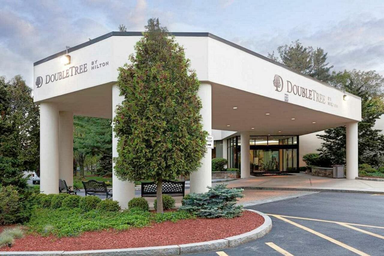 Doubletree By Hilton Hotel Boston Bedford Glen — Bedford