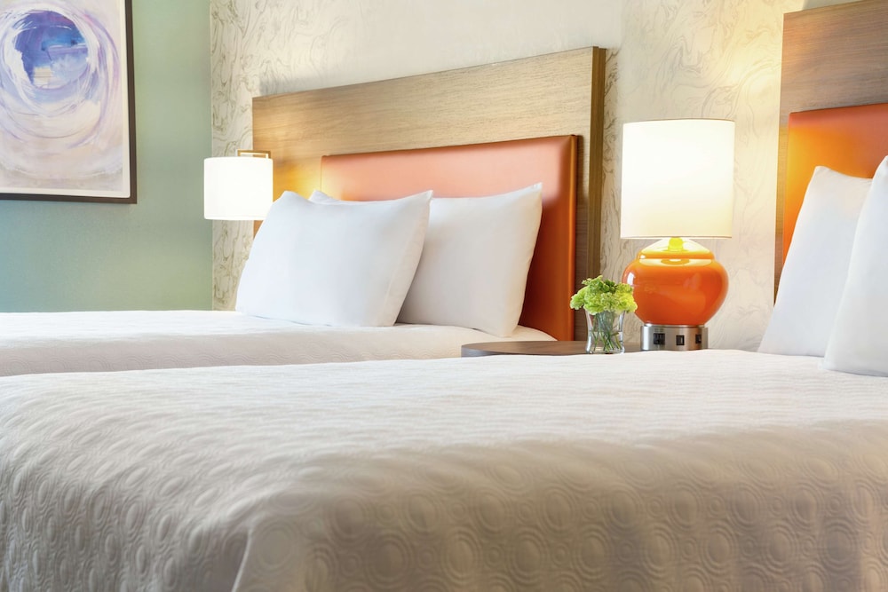 Home2 Suites by Hilton Frederick - photo 8