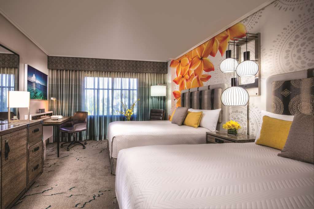 Loews Royal Pacific Resort at Universal Orlando Resort - photo 8