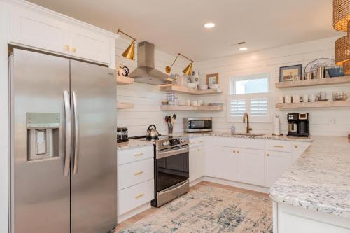 Barrycuda by Oak Island Accommodations - photo 17