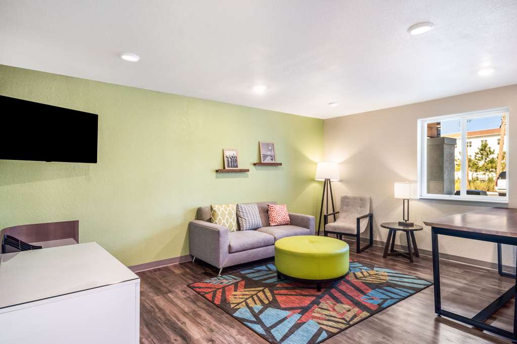 WoodSpring Suites Bradenton - photo 6